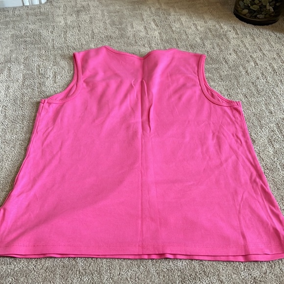 Woman’s Croft & Barrow set of 3 tank tops, Size XL - Picture 3 of 8